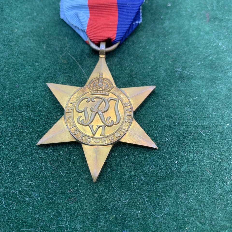 WW2 Medal Trio 1939-45 Star, 1939-45 War Medal And Defence Medal modern ...