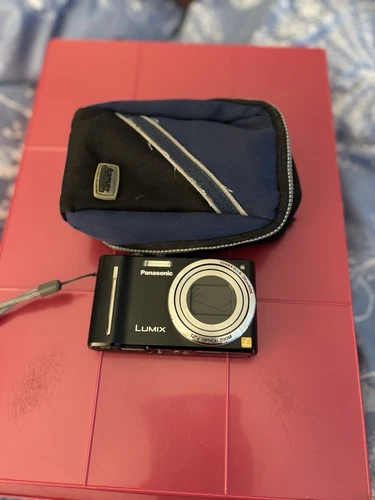 Panasonic LUMIX-DMC-ZS5 -12.1 MP-Digital Camera-SD Card-Charger & Case-Mint