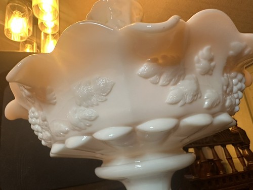 Best Large Westmoreland Milk Glass Paneled Grape 3 Piece Epergne - Picture 3 of 15