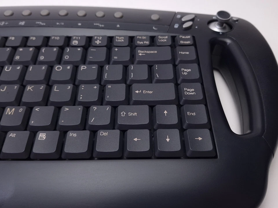 Vintage BTC Wireless Handheld Keyboard/Mouse 9019URF Keyboard Only No Receiver - Image 2 of 4