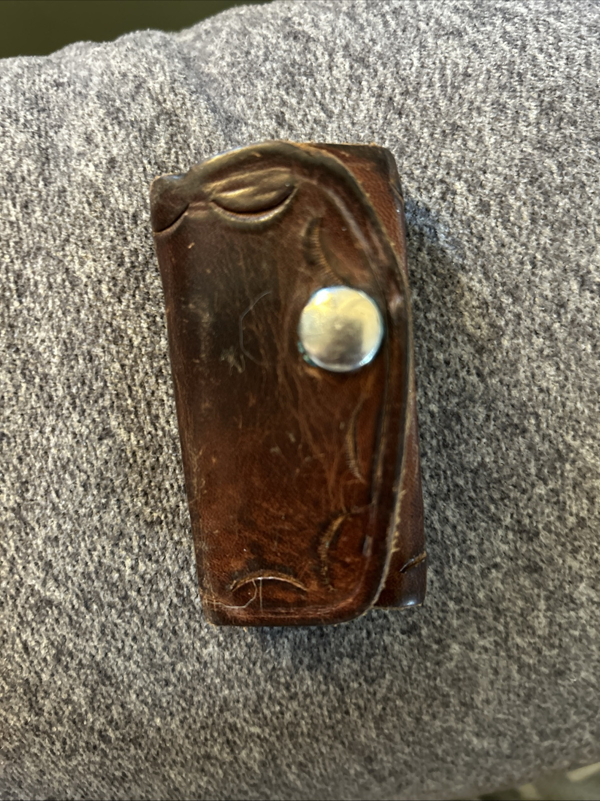 Vintage Brown Leather Key Holder Snap Wallet with Included Keys