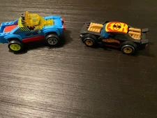 Two 2x Pair of Hot Wheels Mega Construx Racecars Building Set Toy Lot 