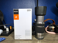 Sony E 55-210mm f/4.5-6.3 OSS Zoom Lens E-Mount SEL55210 w/ Hood Box