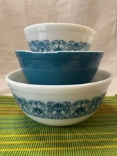 Vintage Pyrex Apollo 11 Horizon Blue 3 Piece Mixing Nesting Bowl 401-403 (C)