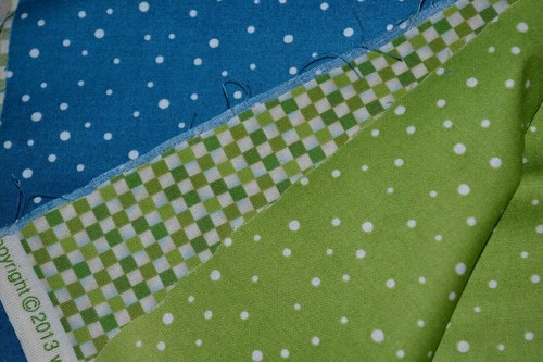 Morning Glory Runner Kit, 4 pcs 18" & 3 pcs 9" cotton quilting fabric - Picture 9 of 11