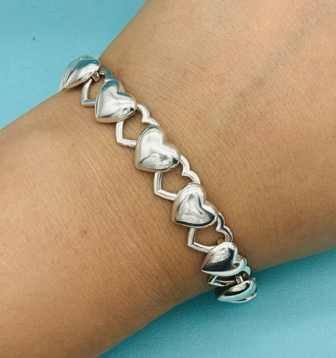 Tiffany & Co. Sterling Silver Arrow Toggle Open Puffy Heart Tiffany & Co. Sterling Silver Arrow Toggle Open Puffy Heart