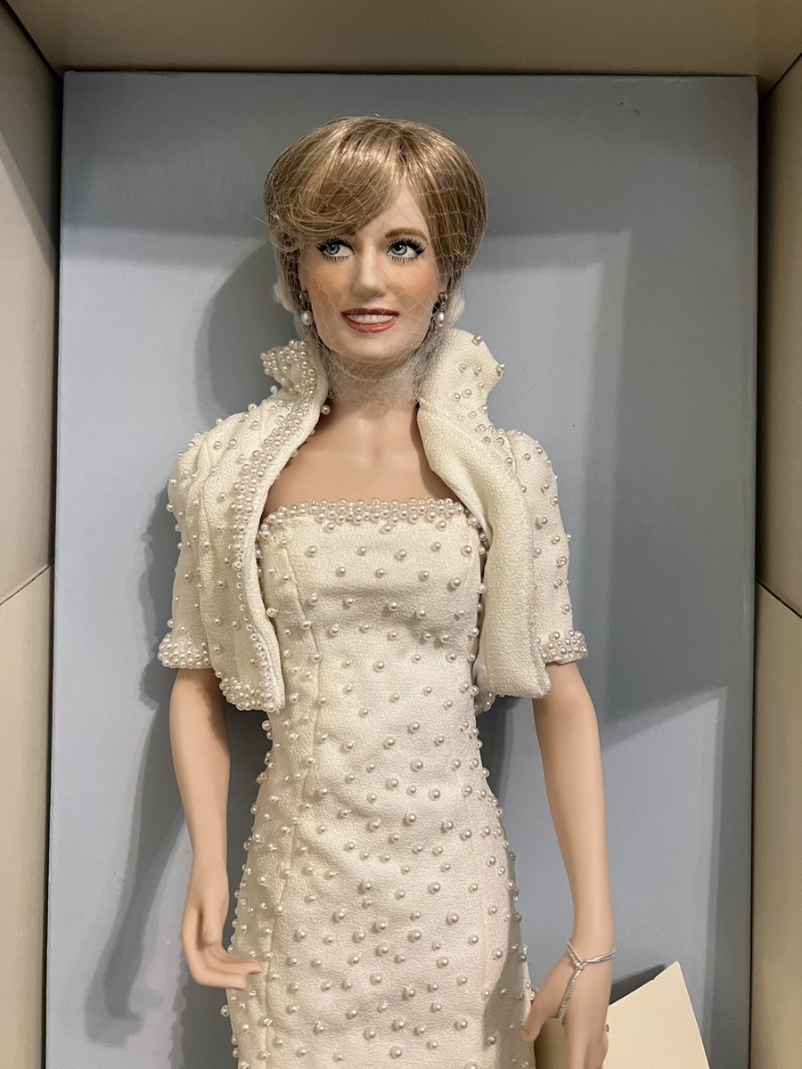 princess diana doll white dress The Franklin Mint Diana Princess of Wales Porcelain Doll White Dress NRFB  17