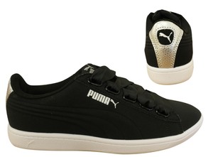 puma con cordones de cinta