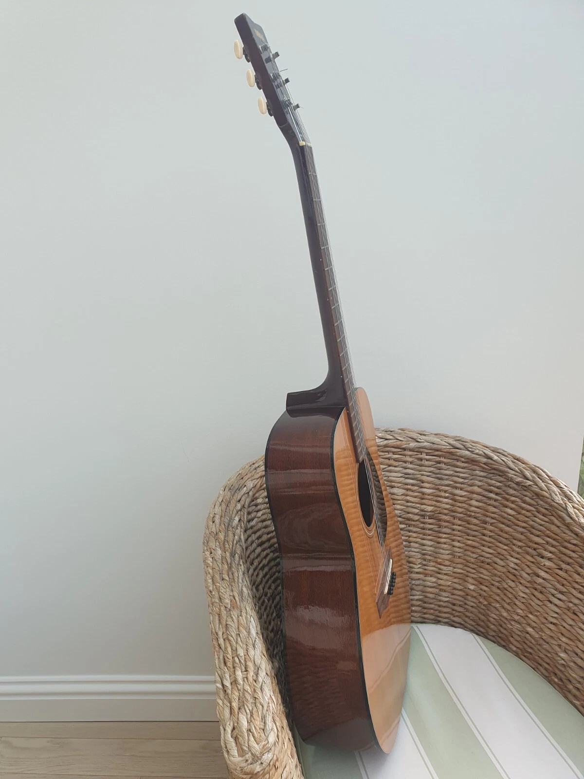 Picture 4 of 12