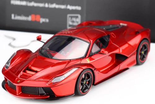 DMH 1:64 Resin car model Ferrari LaFerrari Volcano Red+Pearl White Set - Picture 3 of 11