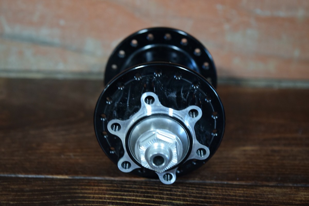 NOVATEC DISCハブ　F:100mmTA/QR R:135mmQR NEW NovaTec Disc Rear Hub Sealed Bearing Rust Resistant