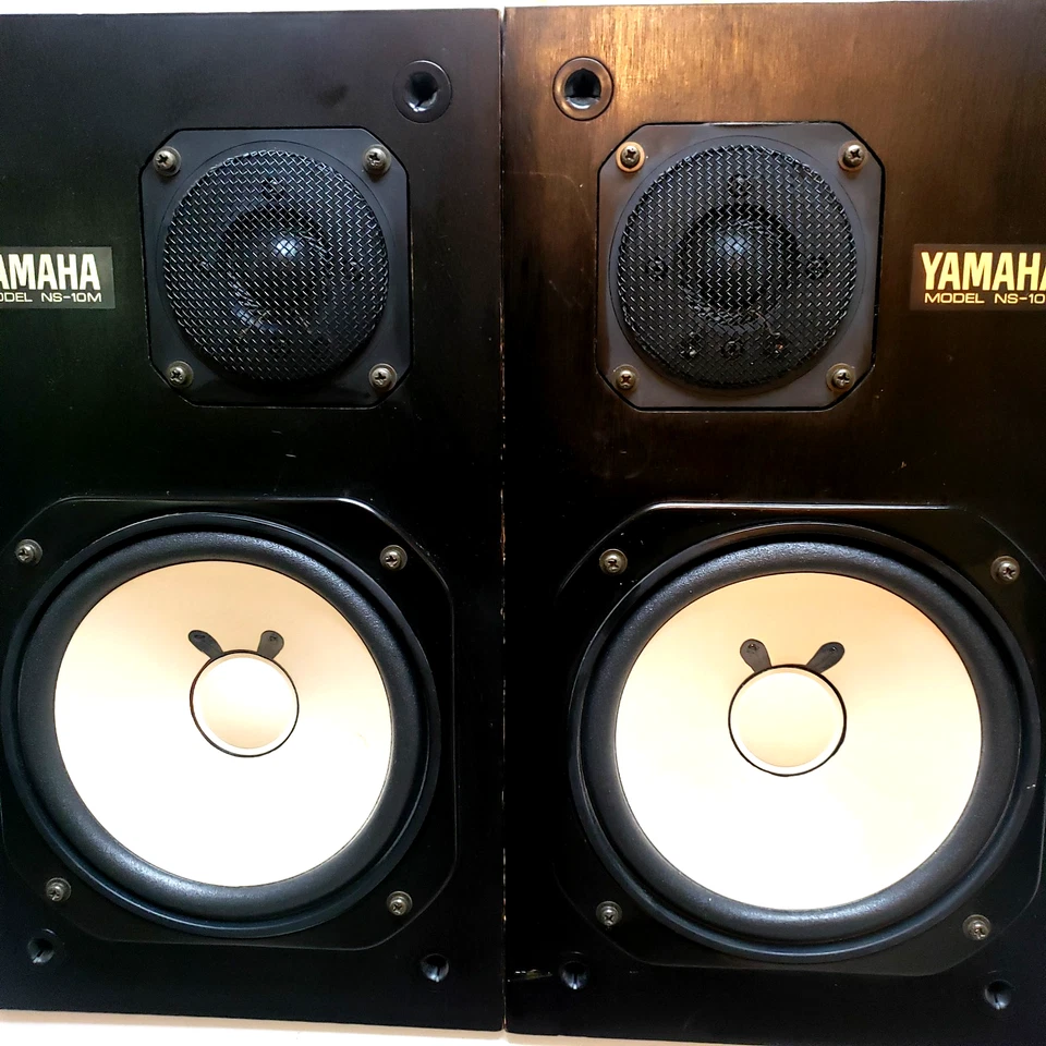 Par de altavoces sistema monitores de estudio altavoces Yamaha NS-10M Foto 2 de 4
