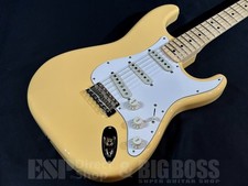 Fender Yngwie Malmsteen Strat con custodia morbida 3,65 kg chitarra elettrica