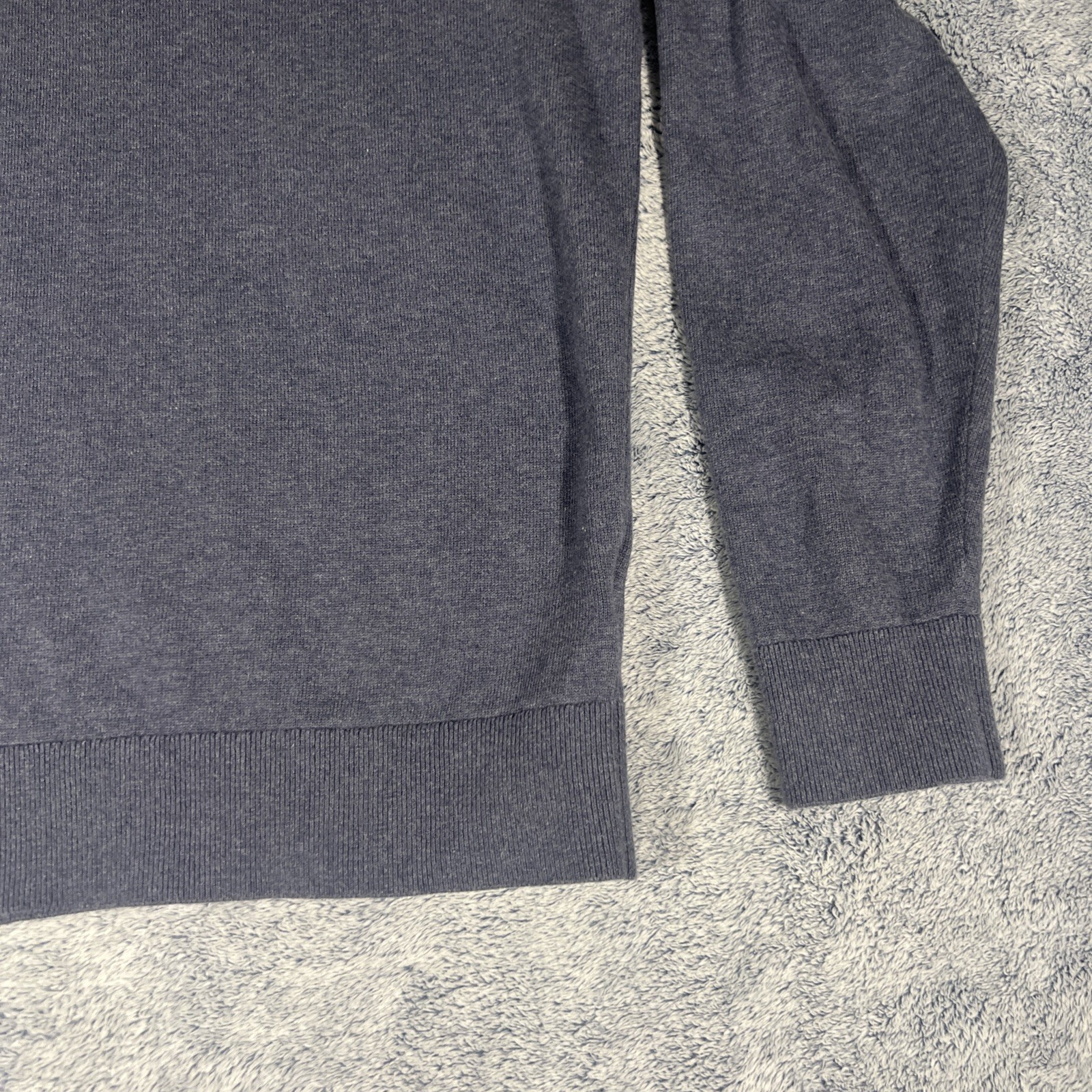 Tommy Hilfiger Essential Long Sleeve V-Neck Sweater Men's Size Large Blue Logo image 7