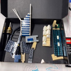 LEGO Architecture Sydney (21032) - COMPLETE with Box & Manual