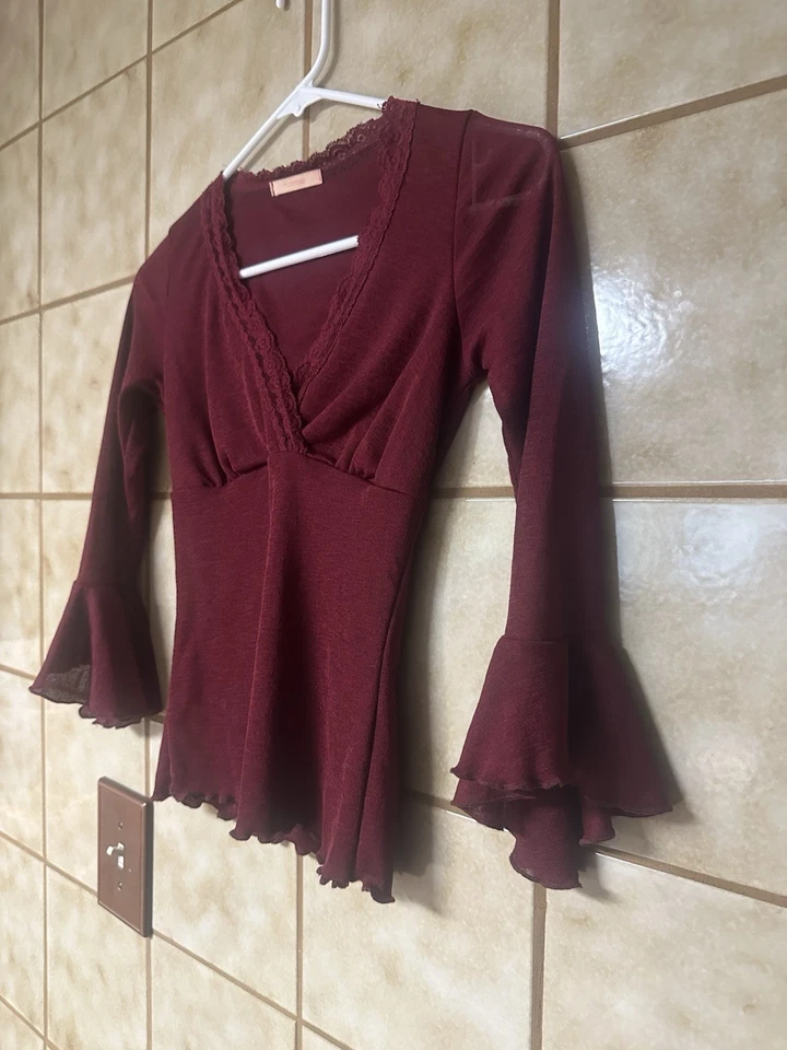 Forever 21 Junior Women’s Burgundy Whimsygoth 90’s Retro Y2K Blouse, Sz M USA - Image 3 of 4