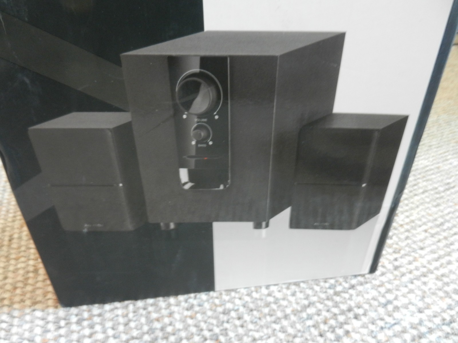 advent 2.1 pc speakers