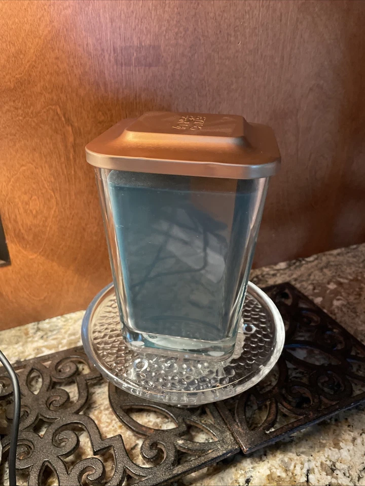 Yankee Candle 19.5 Ounce  "ELEVATION" JAR FROSTED FIR - Image 4 of 4