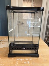 Exo Terra Glass Nano Tall 20cm x 20cm x 30cm terrarium in Excellent Condition