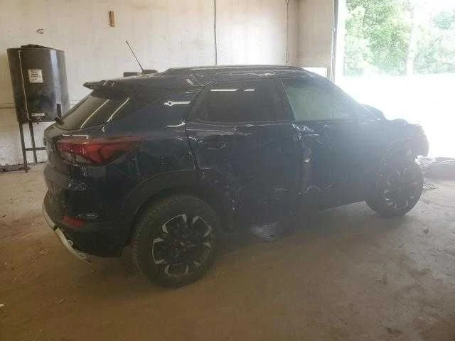 Alerón trasero para Chevy Trailblazer 21-23 Foto 3 de 4