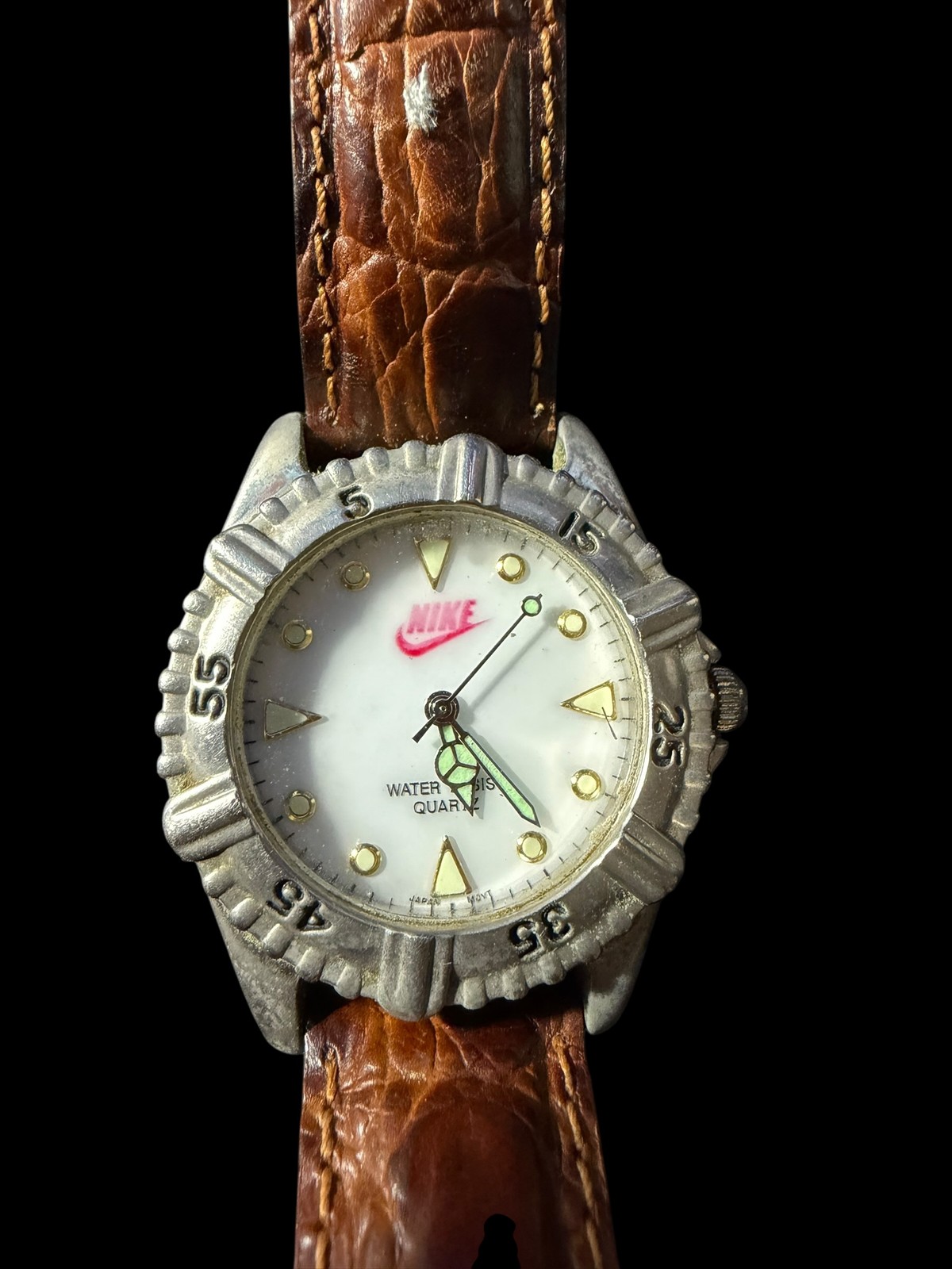 Vintage Nike Water Resistant Quartz Watch with Leather Band 