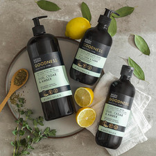 Image of Oud, Cedar & Amber Body Wash 500ml (Pack of 3) - Vegan