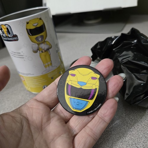 Yellow Ranger Power Rangers Funko POP *CHASE Soda Exclusive Only 2500 Blacklight - Bild 9 von 11