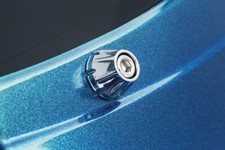 Kuryakyn Decorative Windshield Screws - Chrom...