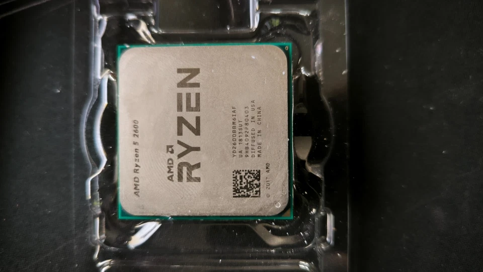AMD Ryzen 5 2600 mit 6 Kernen und 12 Threads (3,4 - 3,9 GHz) - Bild 2 von 3