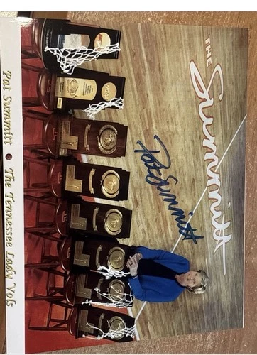 New ListingPAT SUMMITT TENNESSEE LADY VOLUNTEERS BASKETBALL SIGNED HALL OF FAME 2000 !!!!