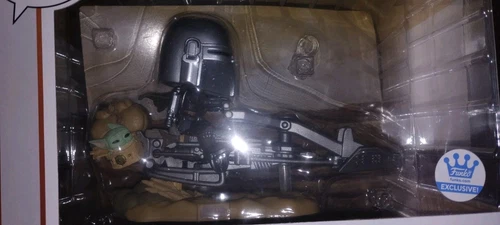 Funko Pop Star Wars The Mandalorian On Speeder (With Grogu) 579