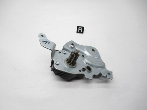 2007-2011 BMW 328i xDrive Right Seat Adjustment Motor Actuator P0-11585-02 OEM - Picture 6 of 9
