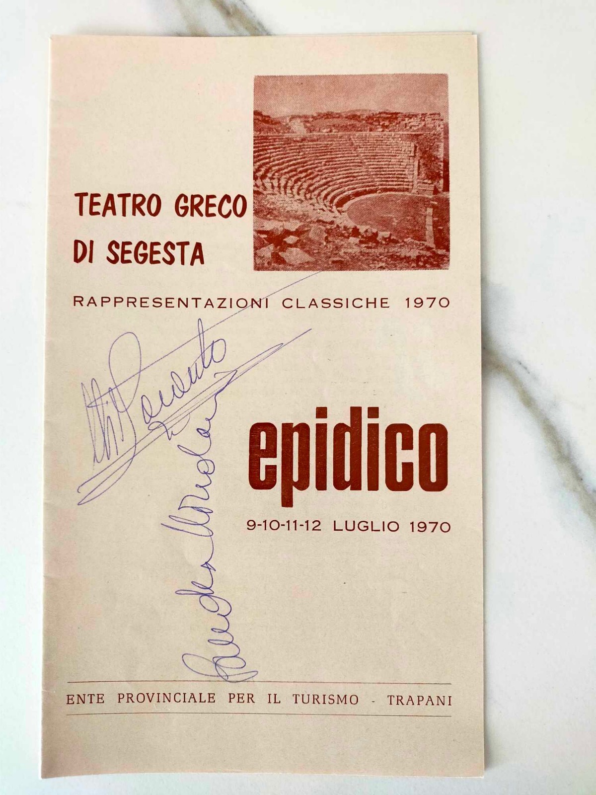 Foto 1 di 2