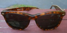 Vintage Liz Claiborne / SUNGLASSES 300