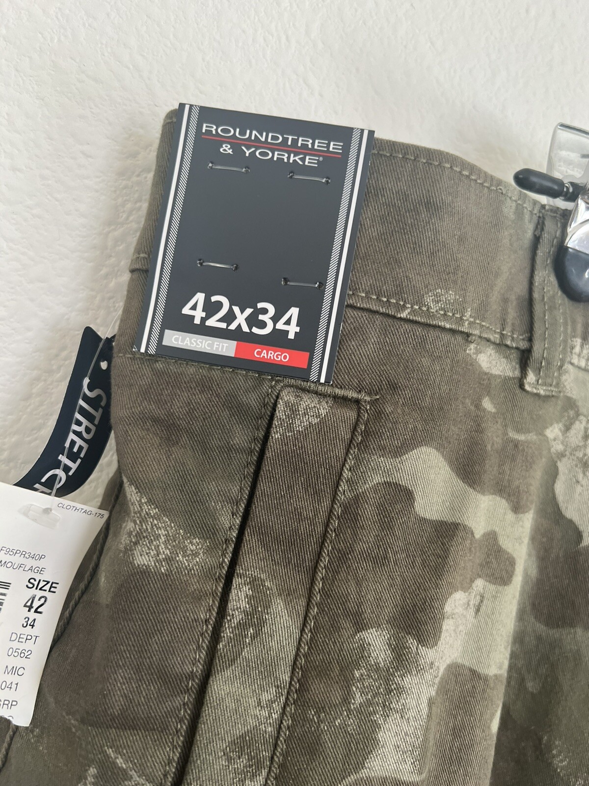 ROUNDTREE & YORKE CARGO PANTS MENS CLASSIC FIT STRETCH CAMOUFLAGE SIZE