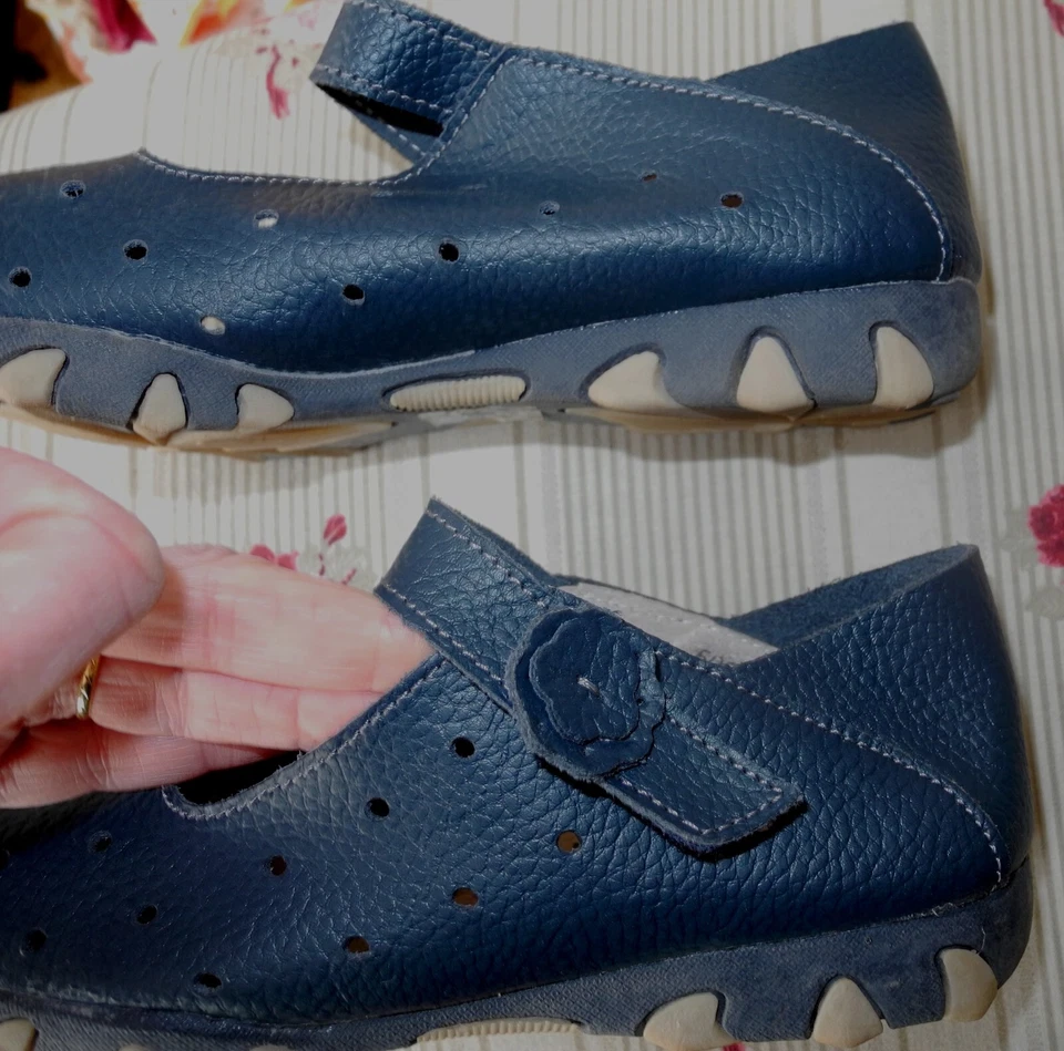 Chaussures hyper souples 37 LA BOTTINE SOURIANTE cuir grainé perforé - Photo 1/4