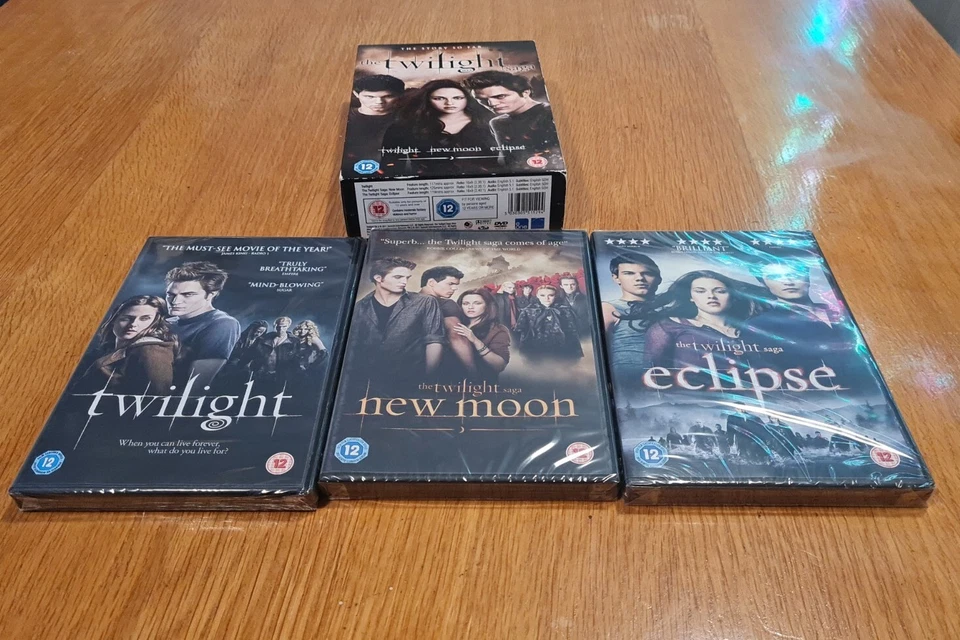 The Twilight Saga 3 DVD Box Set - Twilight, New Moon & Eclipse Dvds - NEW SEALED - Image 4 of 4