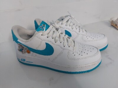 US8.0 Nike Low Cut Sneakers/Wht/Dj7998-100