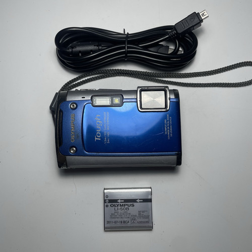Olympus Tough TG610 14MP 5x Zoom GPS Weatherproof Camera + Charger, Battery