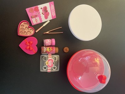 Miniverse Make It Mini Valentinsserie 1 Schoko-Bonbons / Chocolate Bon Bons