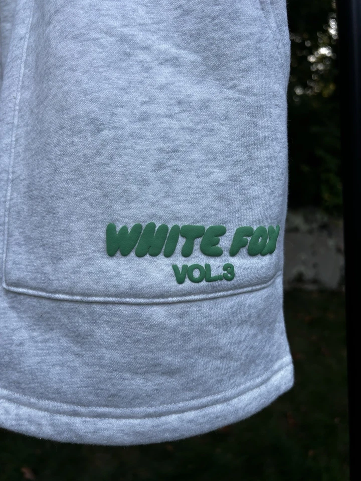 Pantalones Cortos Deportivos Zorro Blanco XL Gris Vol 3 Salón Informal Acogedor Ropa de Calle Para Mujer’s Nuevos sin Etiquetas Foto 2 de 4