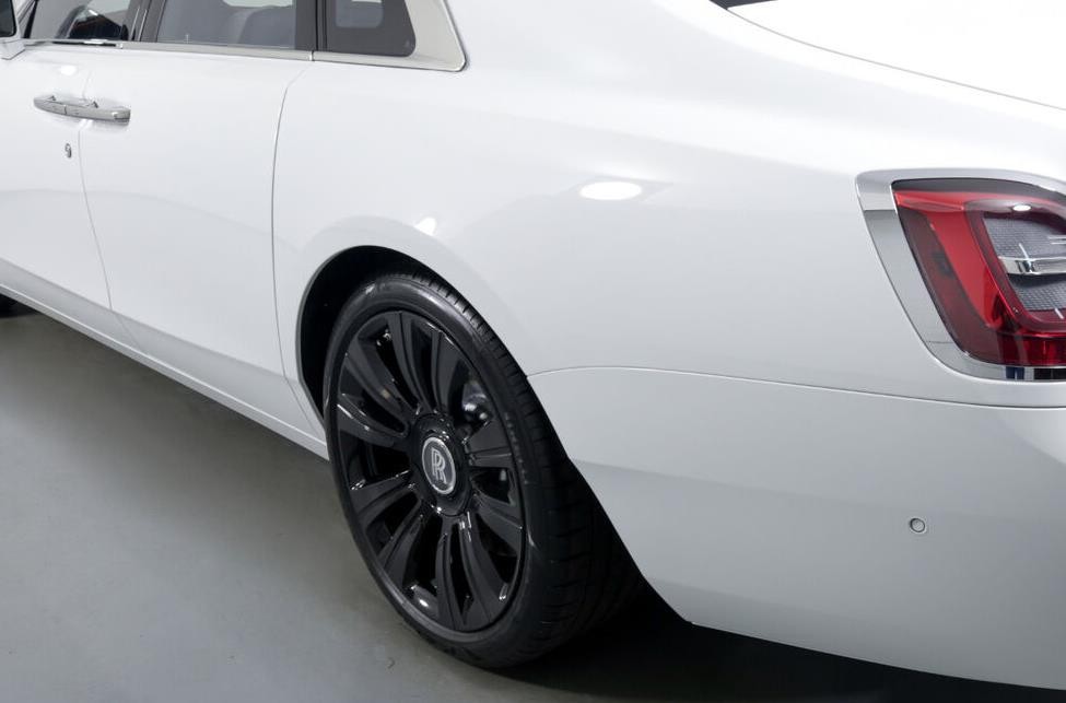 Rolls-Royce Ghost 2019-2023 Rear Wheels 9 pcs Gray P/N 36116891948