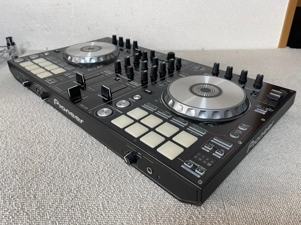 Pioneer DJ DDJ-SR Black with USB Cable Tested and Working 2-Channel Controller - Image 3 of 4