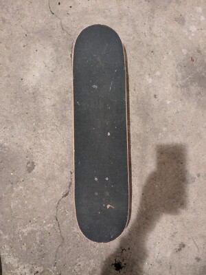 Mini Logo Skateboard