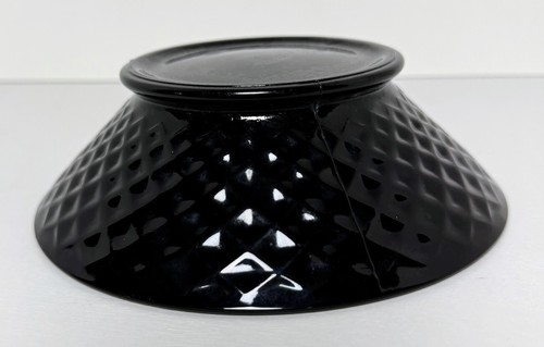 Vintage Black Amethyst Milk Glass Diamond Design Bowl - Picture 4 of 6