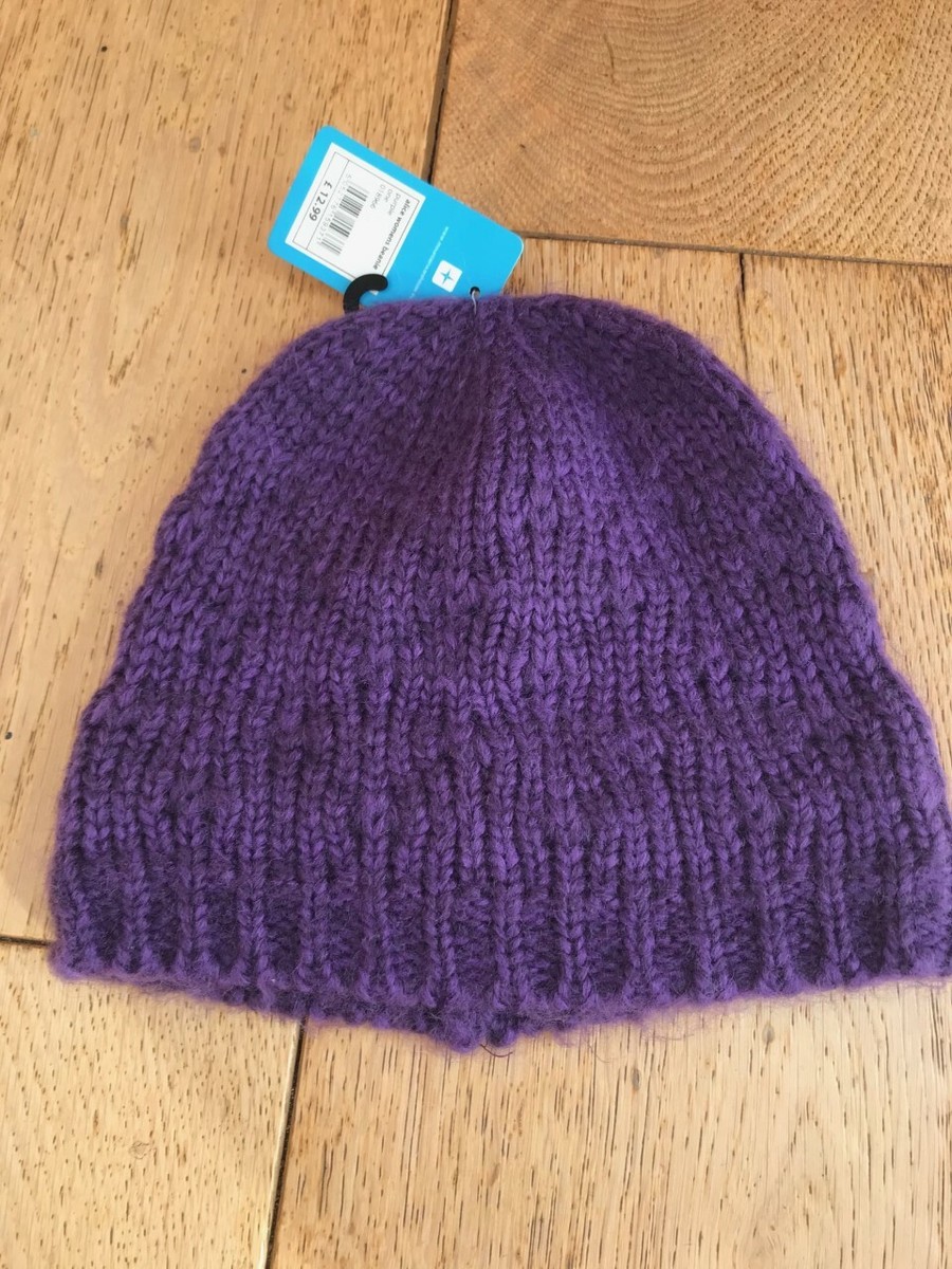 MOUNTAIN WAREHOUSE PURPLE THICK FLUFFY BEANIE HAT ONE SIZE BNWT