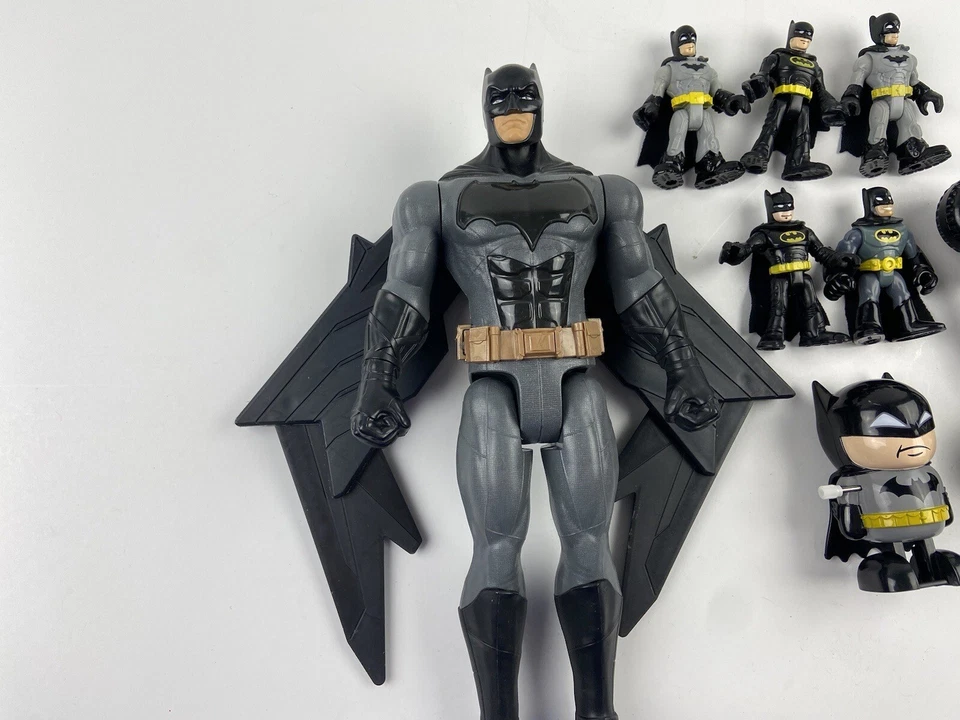 Lote de 8 Figuras de Acción Sueltas BATMAN DC COMICS Bicicleta ACCESORIO JUGUETES USADOS Foto 2 de 4