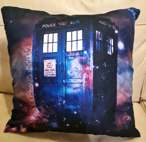 DR/DOCTOR WHO - LUXURY CUSHIONS - DIFFERENT STYLES TO CHOOSE FROM (BRAND NEW) - Picture 26 of 30
