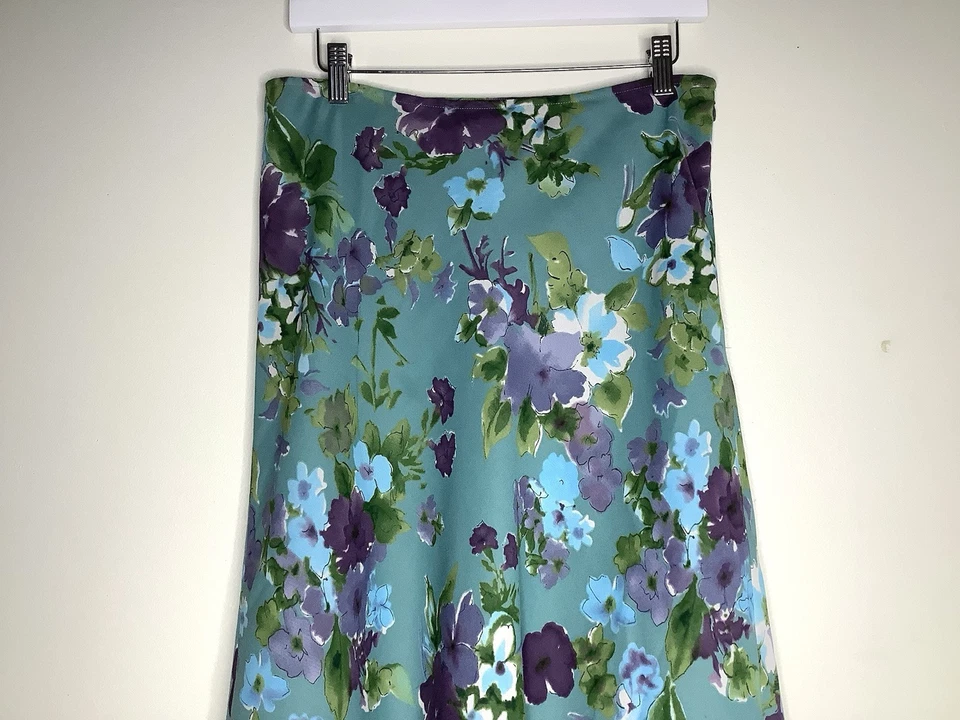 Falda Vintage Van Heusen Estampado Floral Talla Mediana Foto 3 de 4