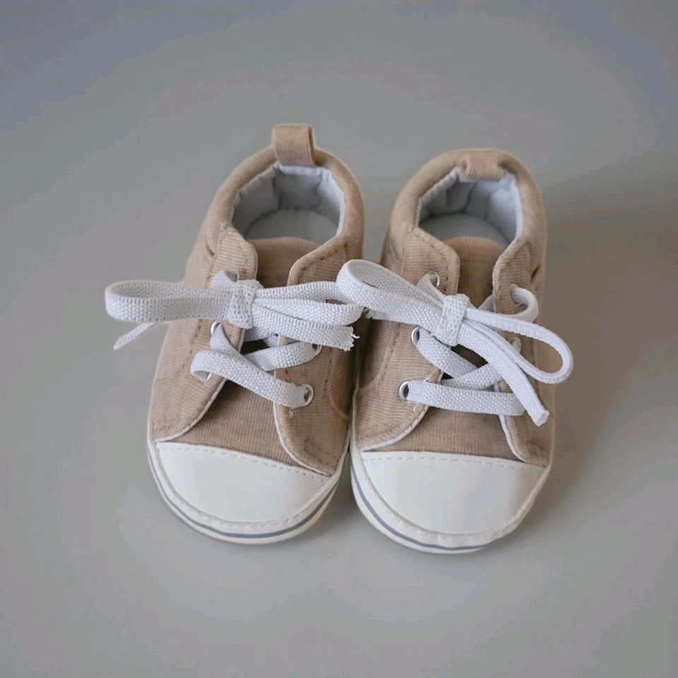 Lote de 2 zapatos de bebé niño Rabeiser and Carter's 0-3 meses nuevos sin etiquetas Foto 2 de 4